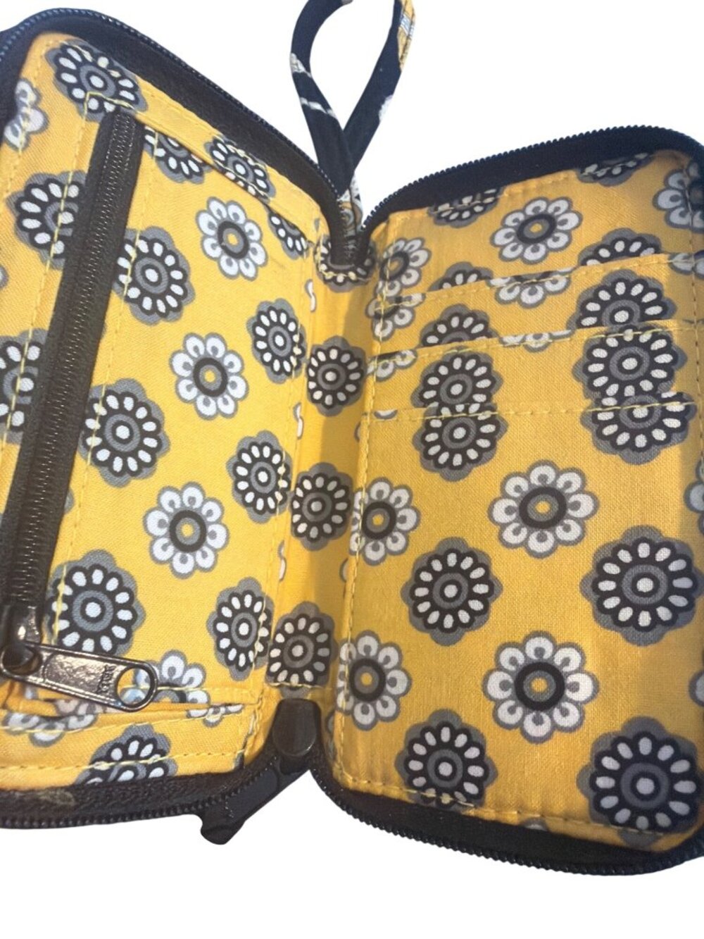 Vera Bradley Zip Wristlet Wallet Yellow Bird Retired Zip Around ID Slot Pockets - Picture 6 of 6